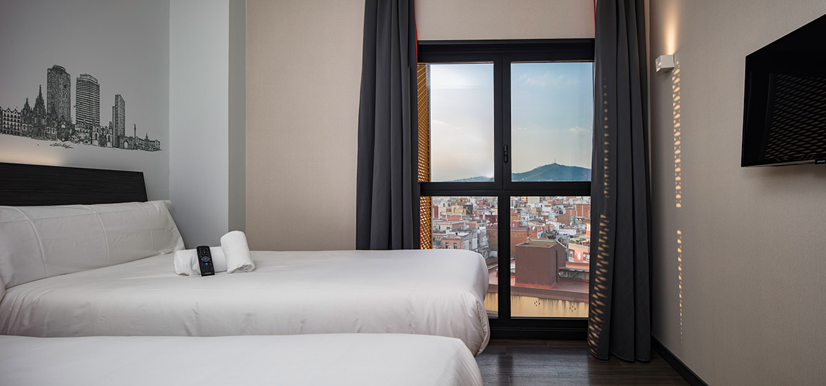 EASYHOTEL - HOSPITALET DE LLOBREGAT